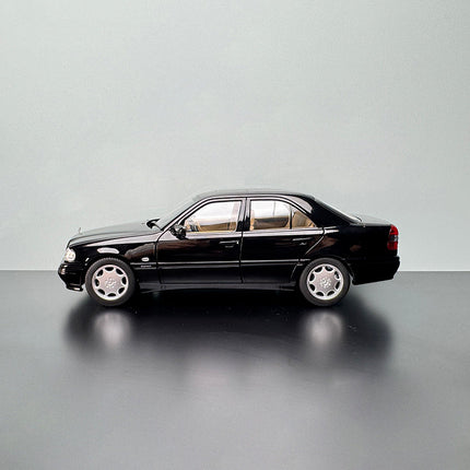 Norev Mercedes-Benz C-Class W205 Black 1:18 Diecast Model Car - fine detailed model replica