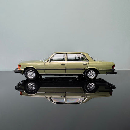 Norev Mercedes-Benz 450SEL Light Green 1:18 Diecast Model Car - fine detailed model replica