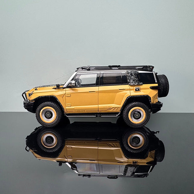 M-Terrain 917 Jiaolong Armor Movie Commemorative 1:18 Diecast Model Car - studio product photo of the scale model