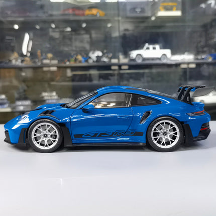Norev Porsche 911 992 GT3 RS 2022 1:18 Diecast Model Car - premium scale model collectible