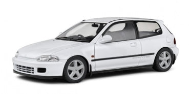 White 1:18 scale diecast model car with hatchback design and detailed wheels