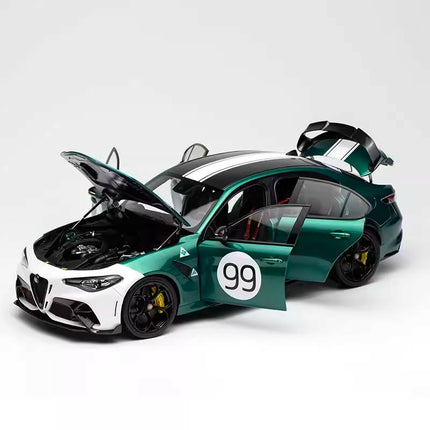 Motorhelix Alfa Romeo Giulia GTAm Green 1:18 Diecast Model Car - premium collector scale model