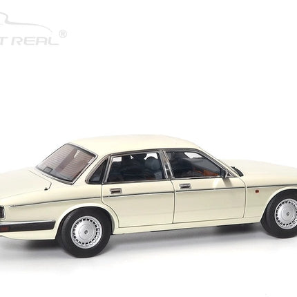 Almost Real Jaguar Daimler XJ6 (XJ40) White 1:18 Diecast Model Car - collector edition scale model