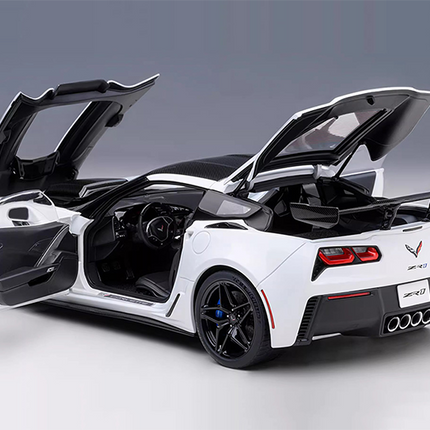 https://www.yxcarmodel.com/cdn/shop/files/45_44a0458e-d315-4c16-87a6-081a06a30a33.png?v=1726106456&width=1946