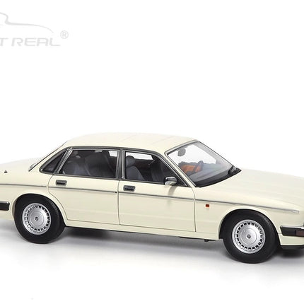 Almost Real Jaguar Daimler XJ6 (XJ40) White 1:18 Diecast Model Car - hand-finished display model