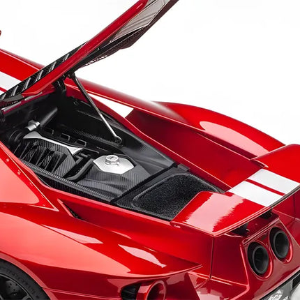 AutoArt Ford GT 2017 Red 1:18 Diecast Model Car - collector display piece