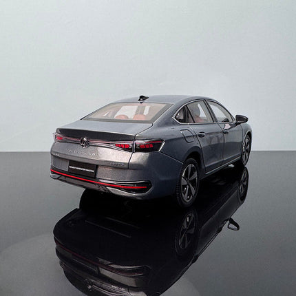 YX Car Model Volkswagen Magotan B9 Gray 1:18 Diecast Model Car - collectible scale model car