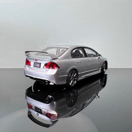 Motorhelix Honda Civic FD2 1:18 Diecast Model Car - collectible scale model car