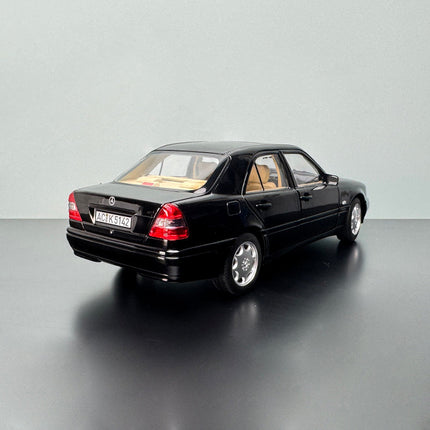 Norev Mercedes-Benz C-Class W205 Black 1:18 Diecast Model Car - premium collector scale model