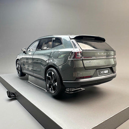 YX Car Model Volvo XC70 Opening Green 1:18 Diecast Model Car - premium collector scale model
