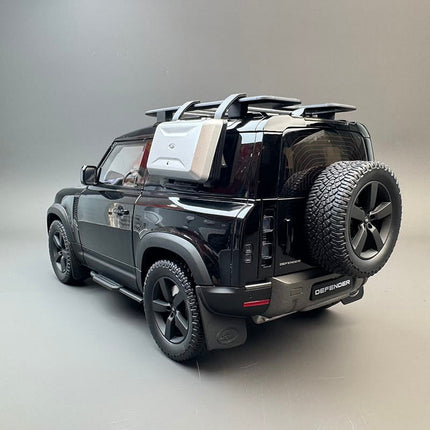 Almost Real Land Rover Defender 90 1:18 Diecast Model Car - fine detailed model replica