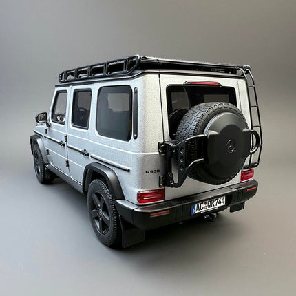 Norev Mercedes-Benz G500 4x42 1:18 Diecast Model Car - showroom-quality model replica