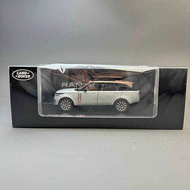 LCD Model Range Rover SV Autobiography LWB 1:43 Diecast Model Car - studio product photo of the scale model