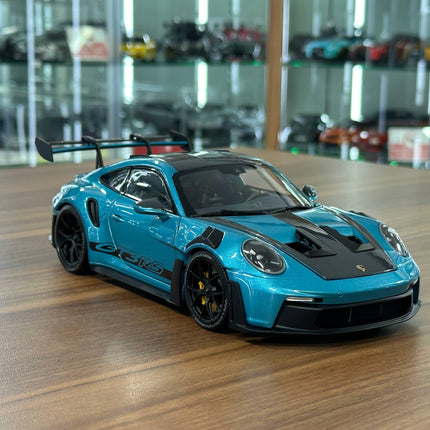 1/18 Diecast Porsche 911 GT3 RS (992, 2025) – Minichamps Dealer Edition (Ipanema Blue Metallic) - detailed collector display 