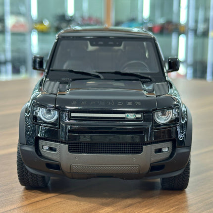 Almost Real Land Rover Defender 90 2020 1:18 Diecast Model Car Santorini Black - studio product photo of the scale model