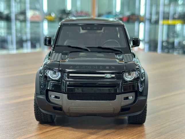Almost Real Land Rover Defender 90 2020 1:18 Diecast Model Car Santorini Black - studio product photo of the scale model