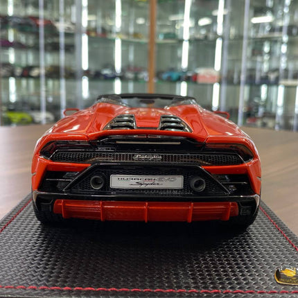 MR Collection Huracán EVO Spyder 1:18 Resin Diecast Model Car Arancio Xanto - premium collector scale model