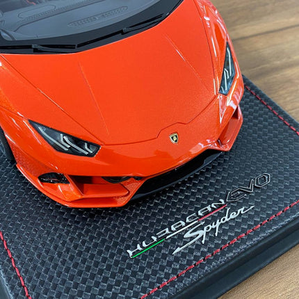MR Collection Huracán EVO Spyder 1:18 Resin Diecast Model Car Arancio Xanto - collector edition scale model