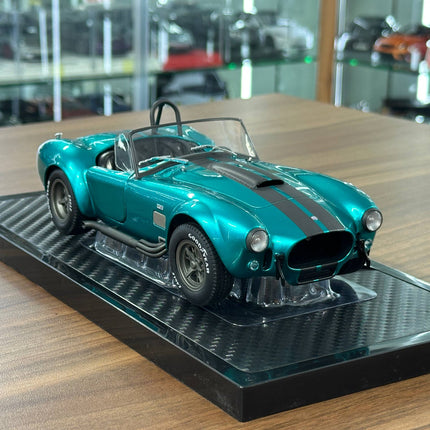 1/18 Pink Slips Shelby Cobra 427 S/C MK2 1967 Metallic Blue Diecast - detailed collector display model