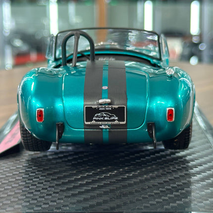 1/18 Pink Slips Shelby Cobra 427 S/C MK2 1967 Metallic Blue Diecast - studio product photo of the scale model