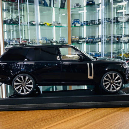 MotorHelix Range Rover Autobiography Limited Edition 1/18 Resin Model Car Black - collectible scale model car