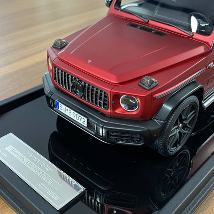 MotorHelix Mercedes-Benz AMG G63 2019 1:18 Matt Red Resin Model Limited 69 Pcs - detailed die-cast style model
