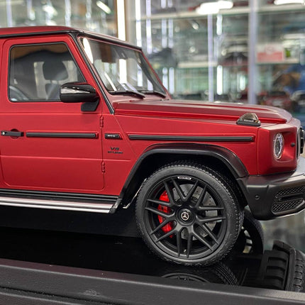 MotorHelix Mercedes-Benz AMG G63 2019 1:18 Matt Red Resin Model Limited 69 Pcs - showroom-quality model replica