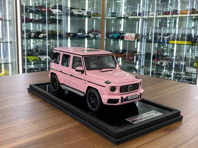 MOTORHELIX Mercedes-Benz AMG G63 2019 1:18 Resin Model Pink Limited 139pcs - detailed collector display model