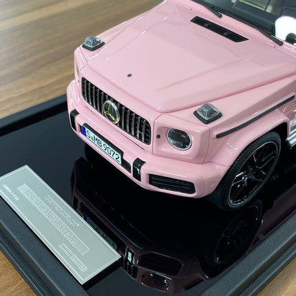 MOTORHELIX Mercedes-Benz AMG G63 2019 1:18 Resin Model Pink Limited 139pcs - detailed die-cast style model