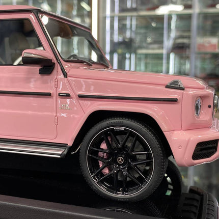 MOTORHELIX Mercedes-Benz AMG G63 2019 1:18 Resin Model Pink Limited 139pcs - showroom-quality model replica