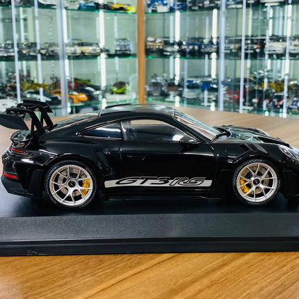Minichamps Porsche 911 992 GT3 RS 2023 1:18 Diecast Model Black - showroom-quality model replica