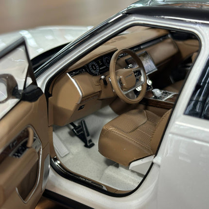 LCD Model Range Rover SV 2022 White/Black Roof 1:18 Diecast Model Car - scale model for display