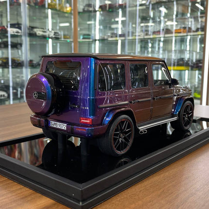 MOTORHELIX 1:18 Resin Mercedes-Benz AMG G63 2019 Chameleon - fine detailed model replica