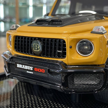 MotorHelix Mercedes-Benz G63 BRABUS 800 1:18 Resin Model Yellow Limited 99 Pcs - scale model for display