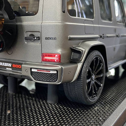 MotorHelix Mercedes-Benz G63 BRABUS 800 1:18 Matt Grey Resin Model - collector edition scale model