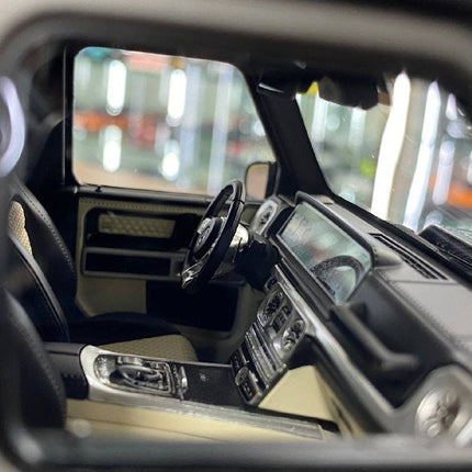 MotorHelix Mercedes-Benz G63 BRABUS 800 1:18 Matt Grey Resin Model - showroom-quality model replica