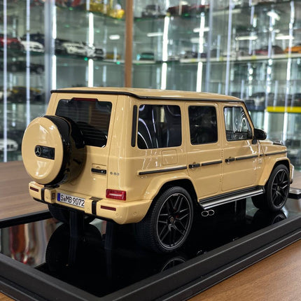 MOTORHELIX 1:18 Mercedes-Benz AMG G63 2019 Desert Yellow Limited 66 Pcs - scale model for display
