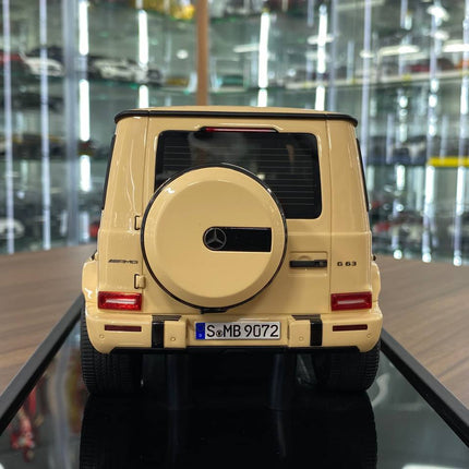 MOTORHELIX 1:18 Mercedes-Benz AMG G63 2019 Desert Yellow Limited 66 Pcs - fine detailed model replica