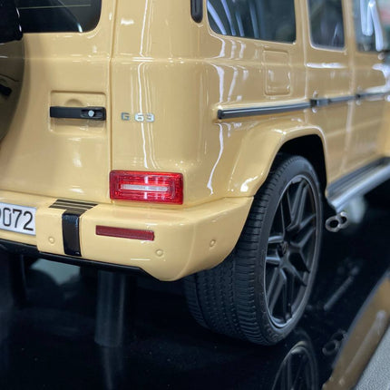 MOTORHELIX 1:18 Mercedes-Benz AMG G63 2019 Desert Yellow Limited 66 Pcs - collector edition scale model