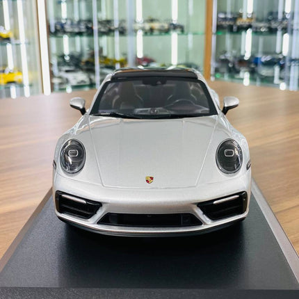 Minichamps Porsche 911 Carrera 4 GTS Silver 1:18 Diecast Model - studio product photo of the scale model