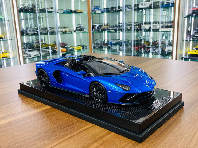 MR Collection Lamborghini Aventador Ultimae Roadster 1/18 Blue Resin Model - detailed collector display model