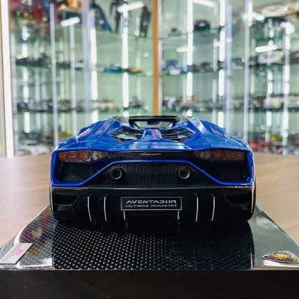 MR Collection Lamborghini Aventador Ultimae Roadster 1/18 Blue Resin Model - scale model for display