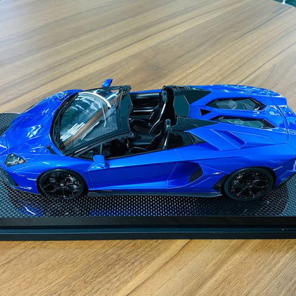 MR Collection Lamborghini Aventador Ultimae Roadster 1/18 Blue Resin Model - collectible scale model car