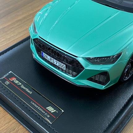 Motorhelix 1:18 Audi RS7 Sportback Metallic Tiffany Resin Model - showroom-quality model replica