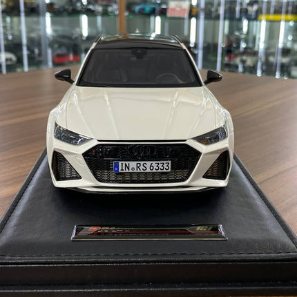 Motorhelix Audi RS6 Avant White 1:18 Resin Model Limited 99 - studio product photo of the scale model