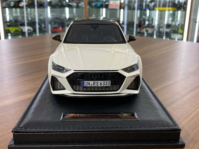 Motorhelix Audi RS6 Avant White 1:18 Resin Model Limited 99 - studio product photo of the scale model
