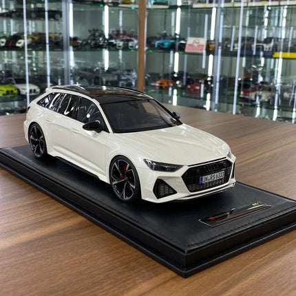 Motorhelix Audi RS6 Avant White 1:18 Resin Model Limited 99 - detailed collector display model