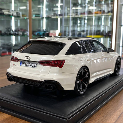 Motorhelix Audi RS6 Avant White 1:18 Resin Model Limited 99 - fine detailed model replica