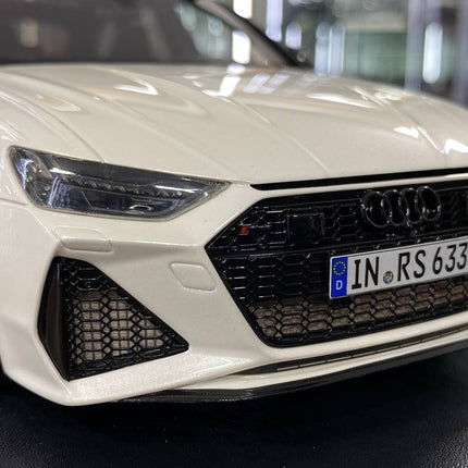 Motorhelix Audi RS6 Avant White 1:18 Resin Model Limited 99 - collector edition scale model