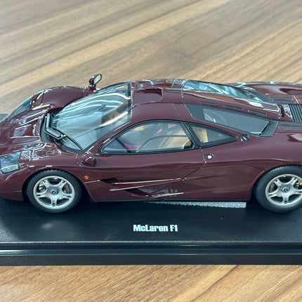 GT Spirit McLaren F1 1992 1:18 Resin Diecast Model Car Burgundy Limited 999 Pcs - scale model for display